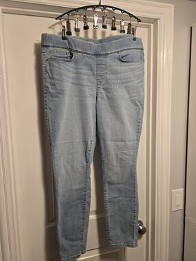 Signature by Levi Strauss Light Wash Stretch Denim Jeggings
